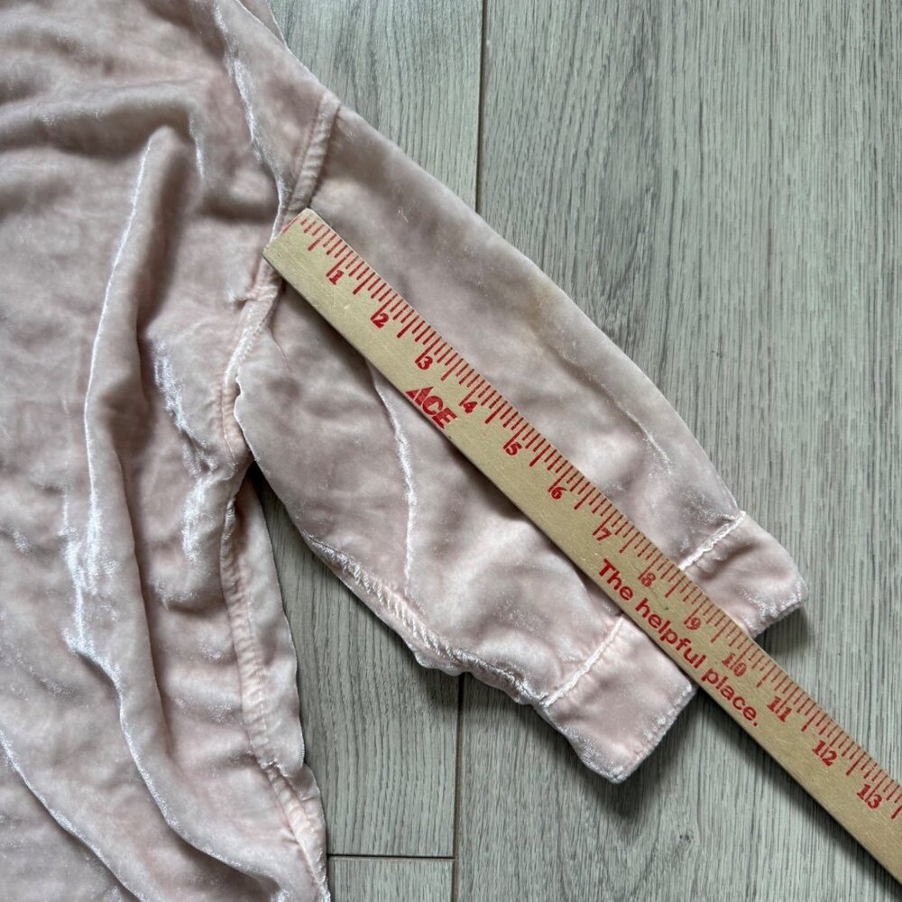 CP Shades Women's Shirt Blouse M Light Pink Velvet Boxy Fit Collared Button Down - Picture 7 of 8